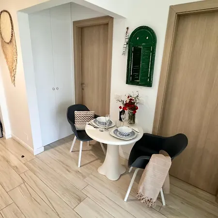 White Tower - Private Apartment Mamaia