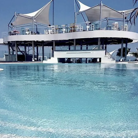 White Tower - Private Apartment