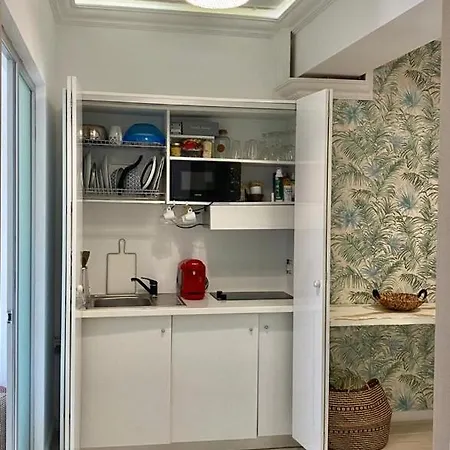 Apartment White Tower - Private Mamaia